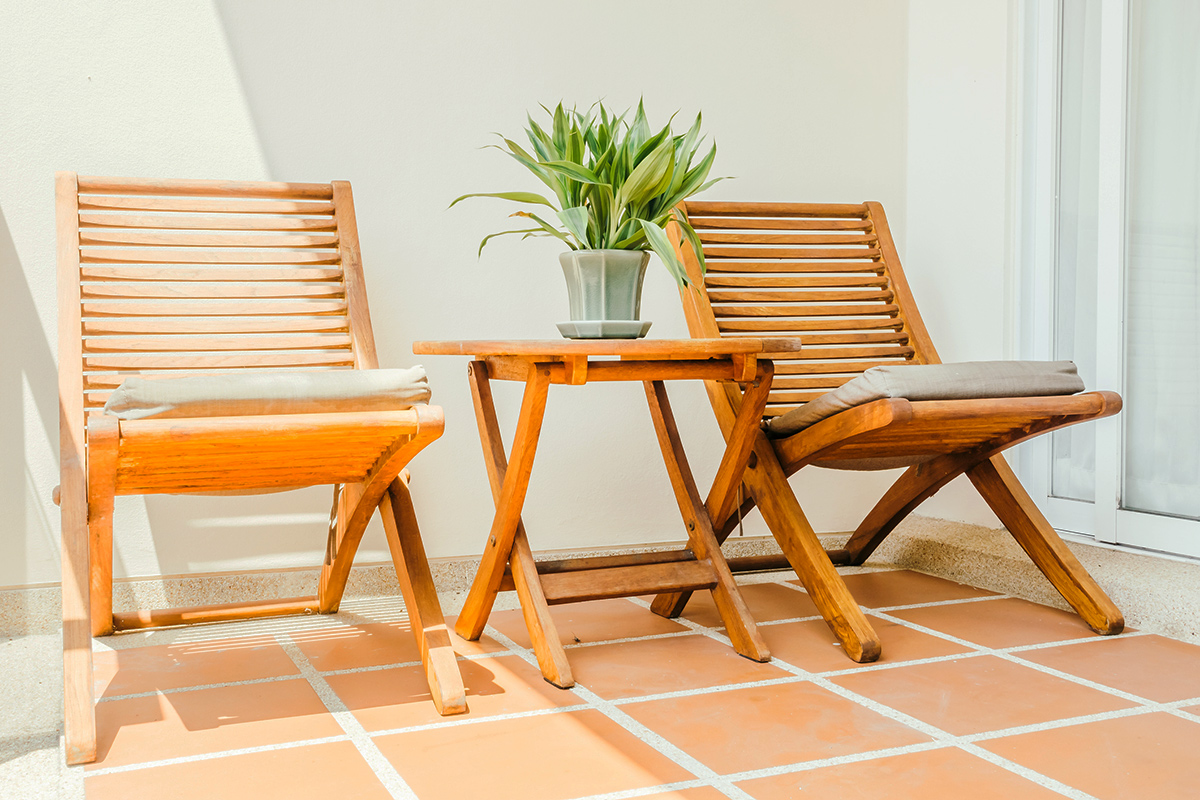 Make Weathered Teak Outdoor Furniture Look Brand-New
