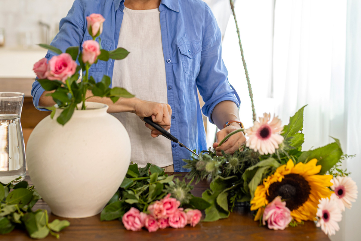 Try This Trick for Professional-Looking Floral Arrangements